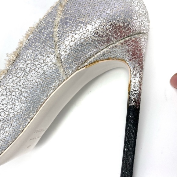 TOM FORD SILVER AND BLACK POINT TOE HEELS SHOES SZ 40 or 10 - Picture 11 of 12